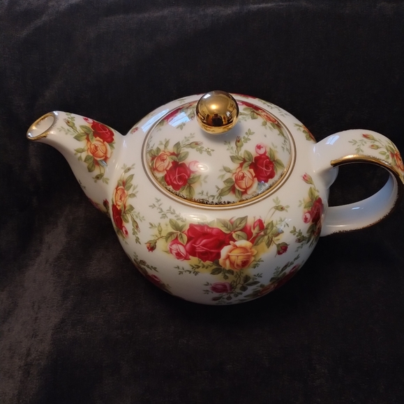 VTG. "Old Country Roses" Tea Pot - Picture 1 of 6